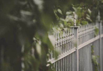 Ogrodzenie do domu, jak je zrobić ze smakiem?